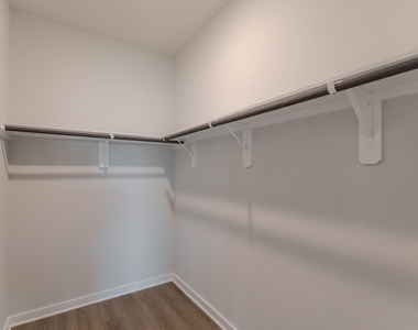 8555 Blueberry Ash Street - Photo Thumbnail 17