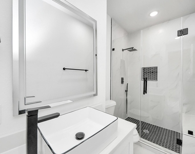 4410 Allen Street - Photo Thumbnail 18