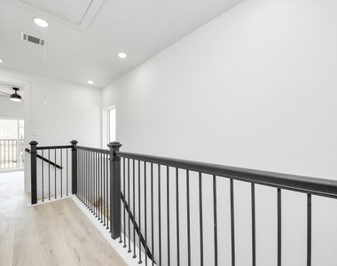 4410 Allen Street - Photo Thumbnail 15