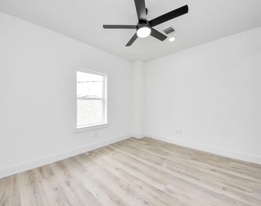 4410 Allen Street - Photo Thumbnail 21