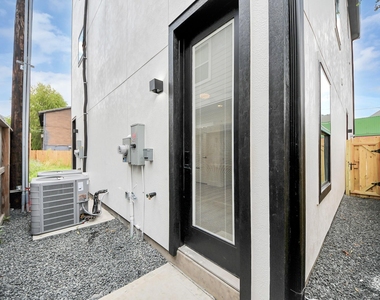4410 Allen Street - Photo Thumbnail 24