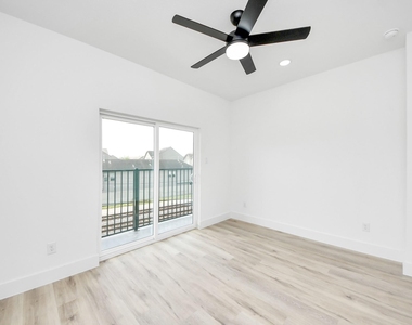 4410 Allen Street - Photo Thumbnail 16