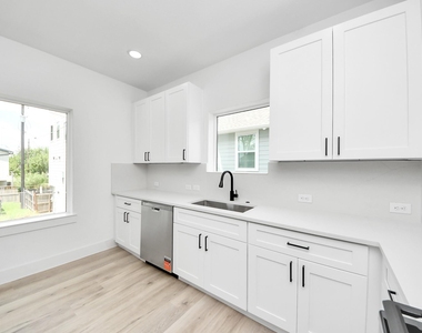 4410 Allen Street - Photo Thumbnail 10