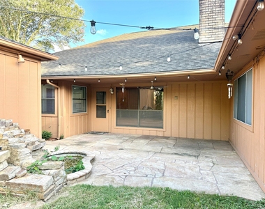 9002 Sabastian Drive - Photo Thumbnail 27
