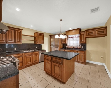 10210 Moers Road - Photo Thumbnail 15