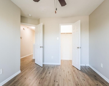 2507 Kiplands Way Drive - Photo Thumbnail 11