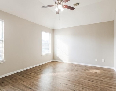 2507 Kiplands Way Drive - Photo Thumbnail 6