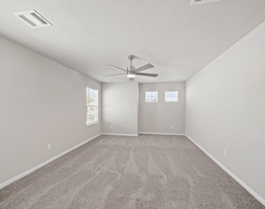 831 Red Oakland Drive - Photo Thumbnail 10