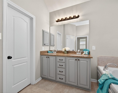 146 Kinnerly Peak Place - Photo Thumbnail 23
