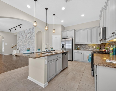 146 Kinnerly Peak Place - Photo Thumbnail 30