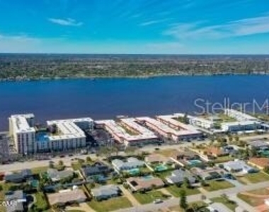2711 N Halifax Avenue - Photo Thumbnail 20