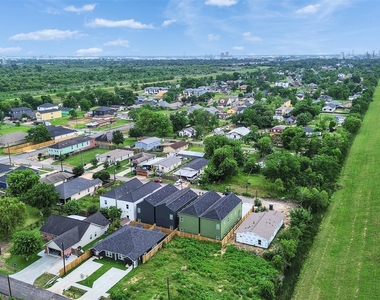 9707 Cargill Street - Photo Thumbnail 5