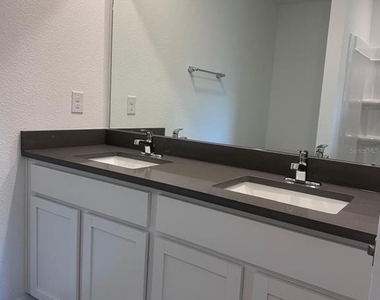 37066 Kings Crown Drive - Photo Thumbnail 21