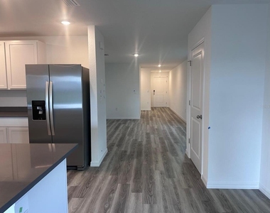 37066 Kings Crown Drive - Photo Thumbnail 6