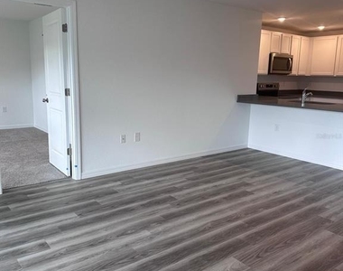 37066 Kings Crown Drive - Photo Thumbnail 8
