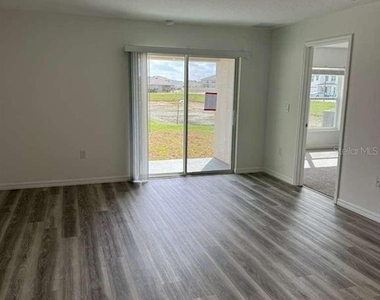 37066 Kings Crown Drive - Photo Thumbnail 13