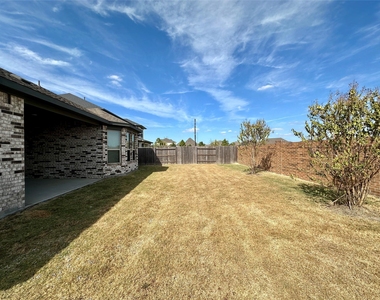 9218 Rocking Plain Lane - Photo Thumbnail 26