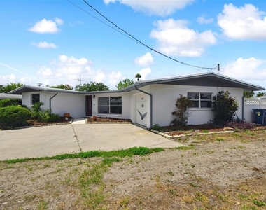 4411 3rd Avenue E - Photo Thumbnail 2