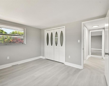 4411 3rd Avenue E - Photo Thumbnail 14