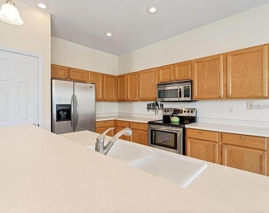 5044 45th Street W - Photo Thumbnail 8