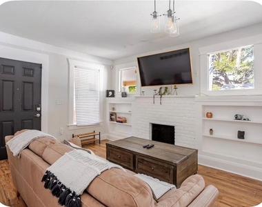 405 E Adalee Street - Photo Thumbnail 8