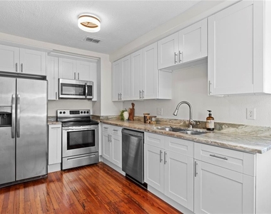1175 Highland Court N - Photo Thumbnail 10