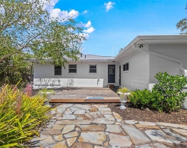 6206 S Foster Avenue - Photo Thumbnail 13