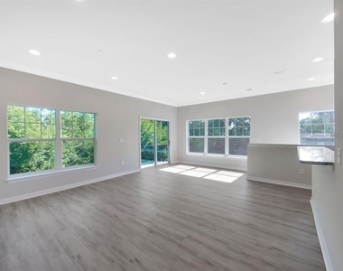 8303 King Blossom Court - Photo Thumbnail 14