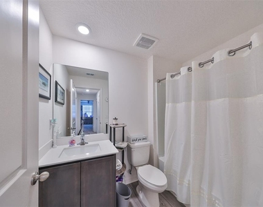 5311 New Friendship Place - Photo Thumbnail 23