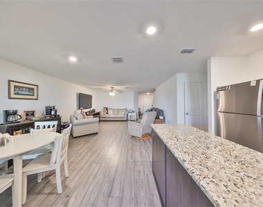 5311 New Friendship Place - Photo Thumbnail 10