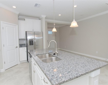 18622 Noble Caspian Drive - Photo Thumbnail 4