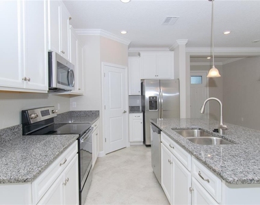 18622 Noble Caspian Drive - Photo Thumbnail 3