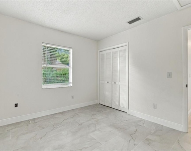 18306 Crawley Road - Photo Thumbnail 24