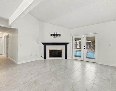 18306 Crawley Road - Photo Thumbnail 20