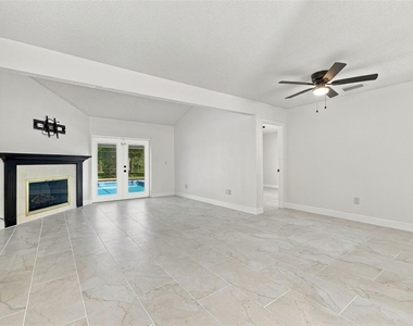 18306 Crawley Road - Photo Thumbnail 6