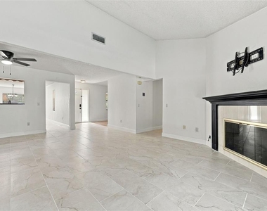 18306 Crawley Road - Photo Thumbnail 7