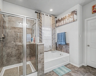 16534 Twinwalker Drive - Photo Thumbnail 12