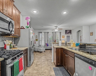 16534 Twinwalker Drive - Photo Thumbnail 6