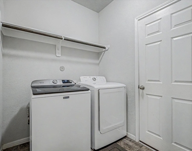 16534 Twinwalker Drive - Photo Thumbnail 23