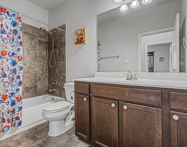 16534 Twinwalker Drive - Photo Thumbnail 14