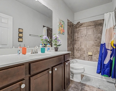 16534 Twinwalker Drive - Photo Thumbnail 20