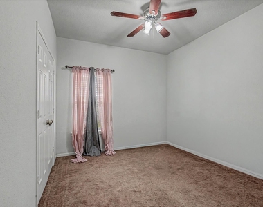 16534 Twinwalker Drive - Photo Thumbnail 17