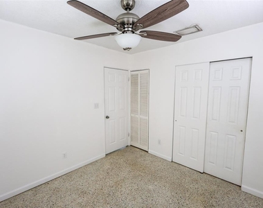 8300 57th Street N - Photo Thumbnail 11
