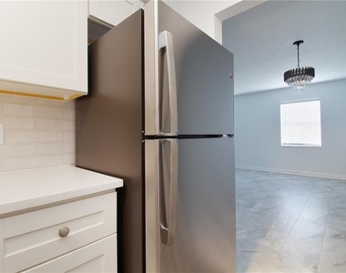 1115 Rue Des Chateaux - Photo Thumbnail 9