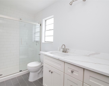 1115 Rue Des Chateaux - Photo Thumbnail 14