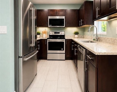 401 Morningside - Photo Thumbnail 4