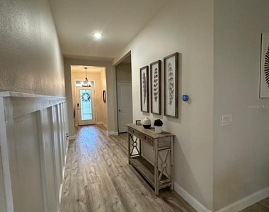1127 Pipestone Place - Photo Thumbnail 3