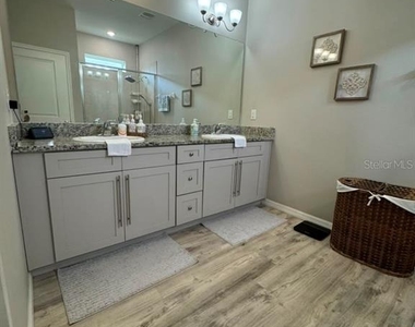 1127 Pipestone Place - Photo Thumbnail 14