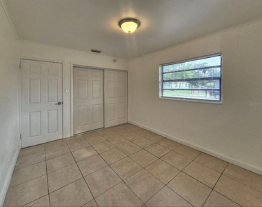 1726 W Chestnut Street - Photo Thumbnail 11