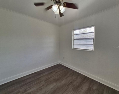 1726 W Chestnut Street - Photo Thumbnail 17